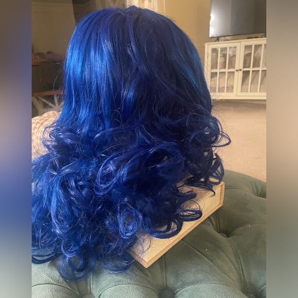 Party City Glam Blue Wig - New - Picture 5 of 10